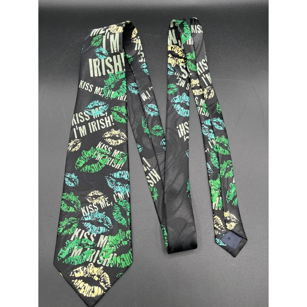 Steven Harris Mens "Kiss Me Im Irish" Novelty Tie Black Green Lips St.‎ Pattys